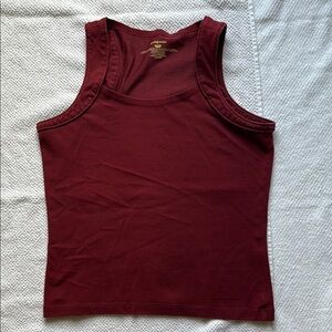 Patagonia Women's Burgundy Tank Top. Organic cotton